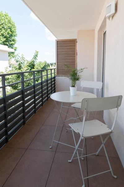 Terrasse appartement résidence seniors proche Montpellier